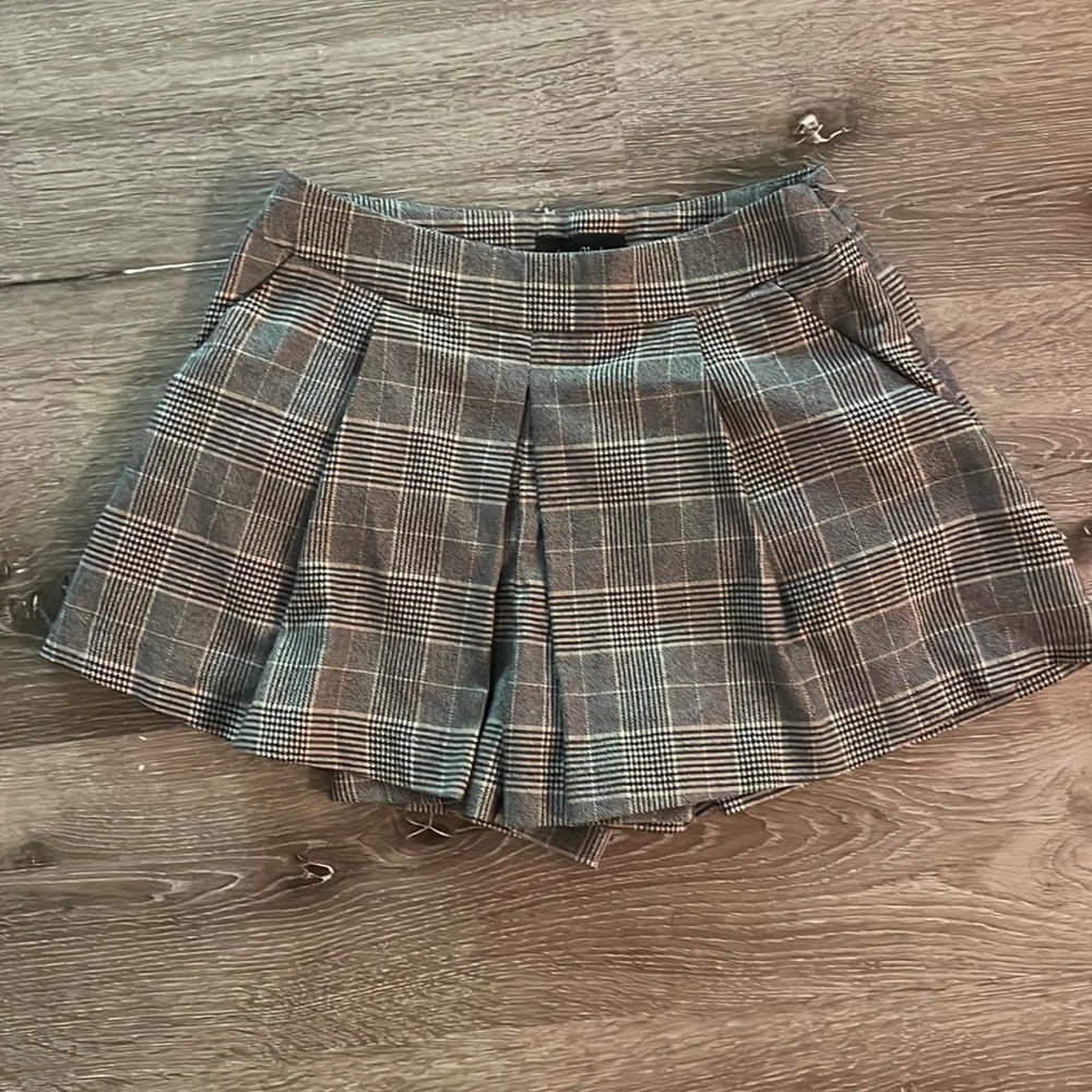Plaid Mini Skort! (skirt with built in shorts!)